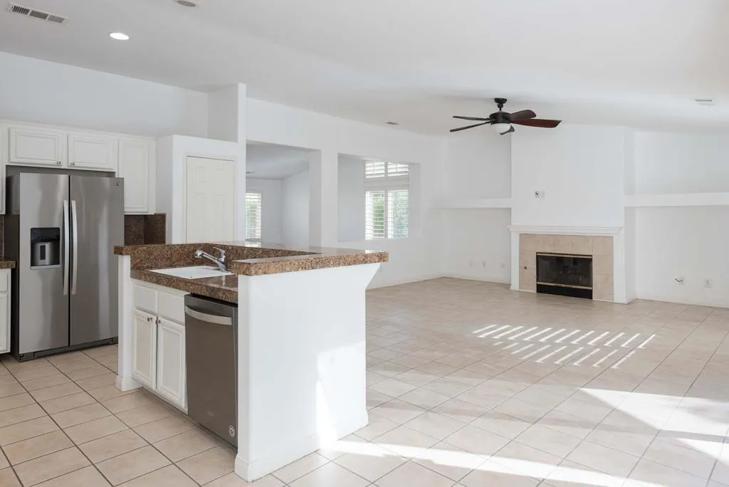 78895 Galaxy Drive, La Quinta, California 92253 home-pic-15